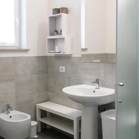 Bed Gold 카스텔누보델가다